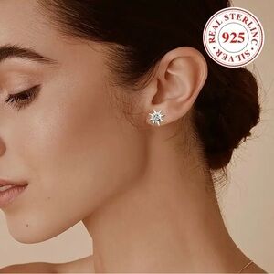 925 Sterling Silver Zircon Sunflower Earrings New in Packaging